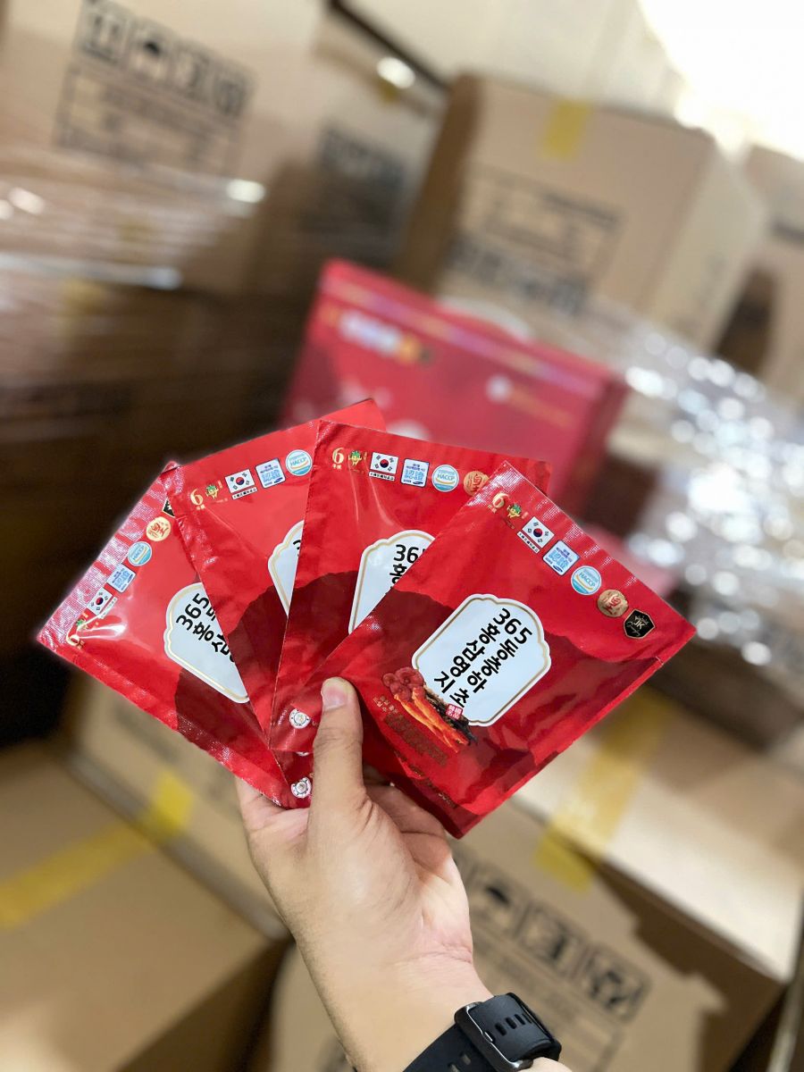 NƯỚC HỒNG SÂM LINH CHI ĐÔNG TRÙNG HẠ THẢO HỘP 60 GÓI X 50ML